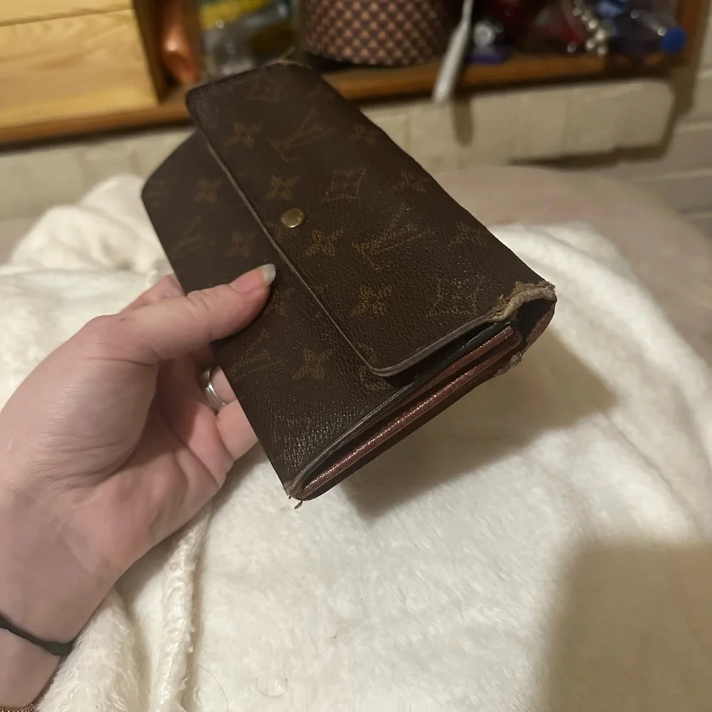 Louis Vuitton Brown Wallet - Picture 9 of 16